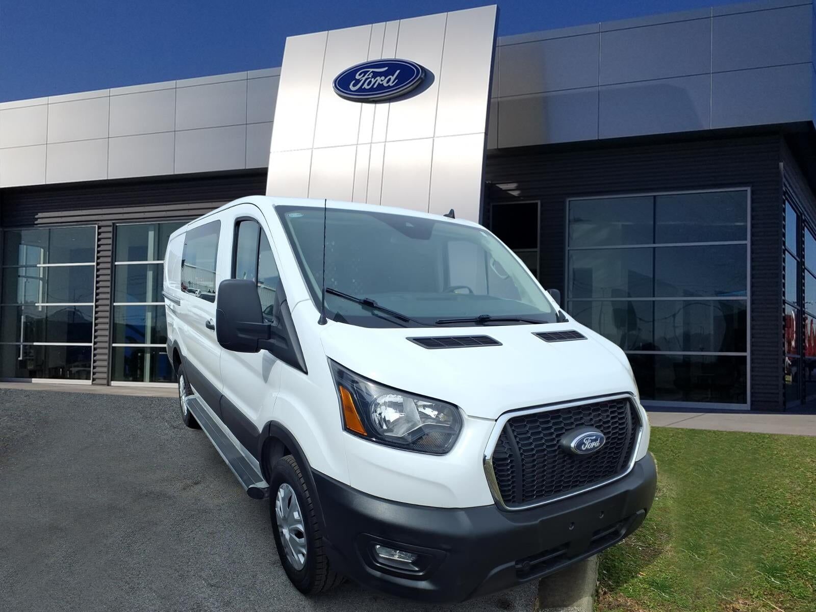 2023 FORD Transit