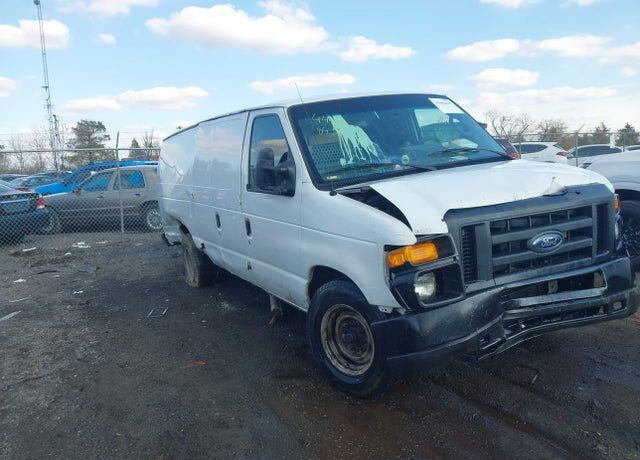 2013 FORD E-350
