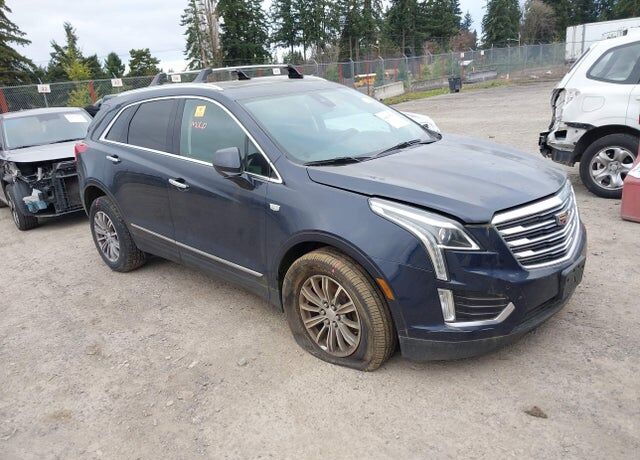 2017 CADILLAC XT5