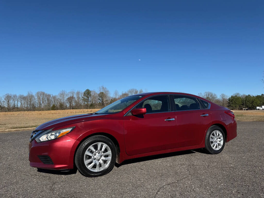2017 NISSAN Altima