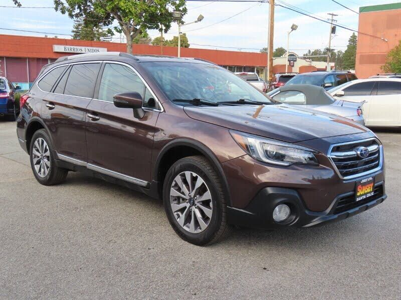 2019 SUBARU Outback