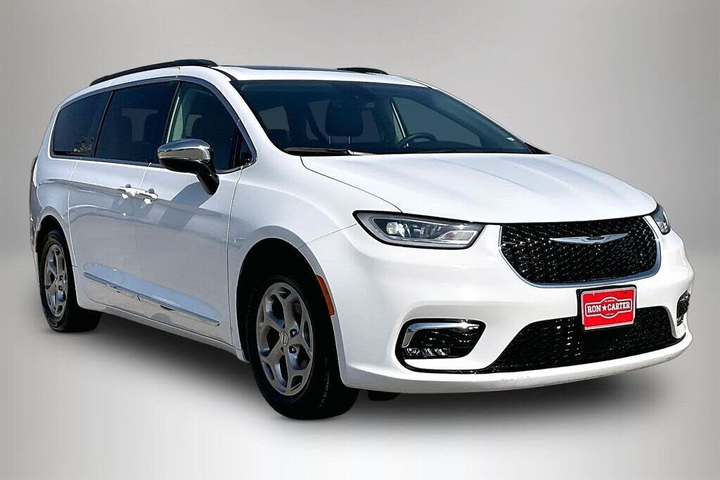 2023 CHRYSLER Pacifica
