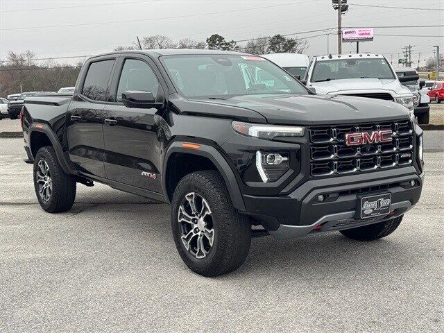 2023 GMC Canyon