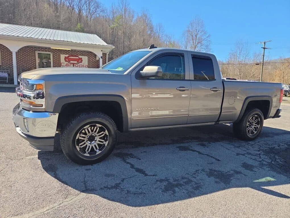 2017 CHEVROLET Silverado