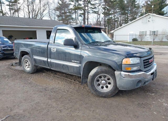 2004 GMC Sierra