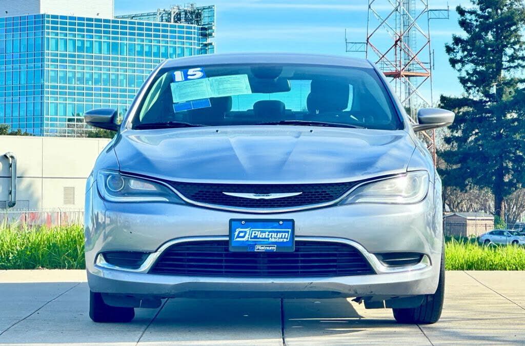 2015 CHRYSLER 200