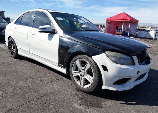 2011 MERCEDES-BENZ C-Class