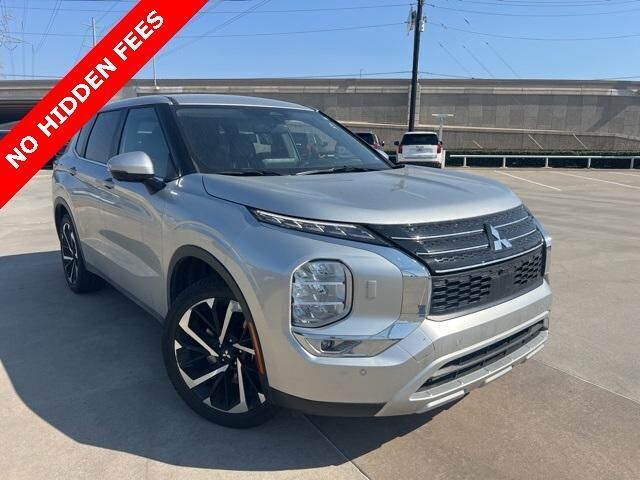 2024 MITSUBISHI Outlander