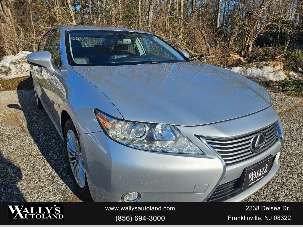 2015 LEXUS ES