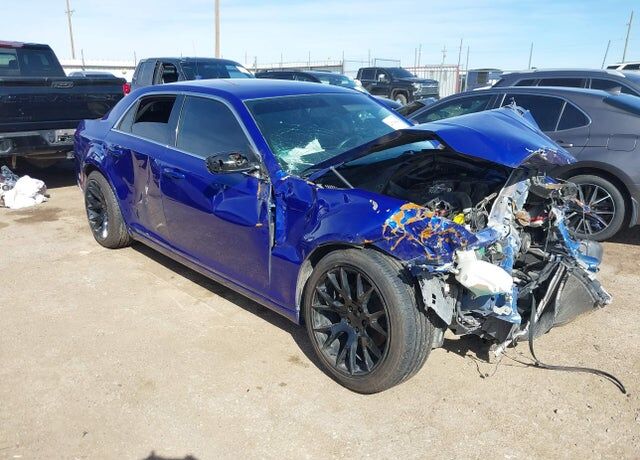 2019 CHRYSLER 300