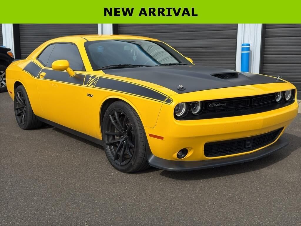 2017 DODGE Challenger
