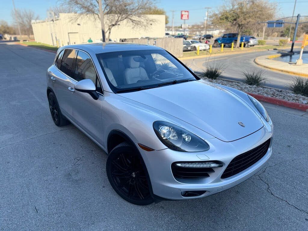 2012 PORSCHE Cayenne
