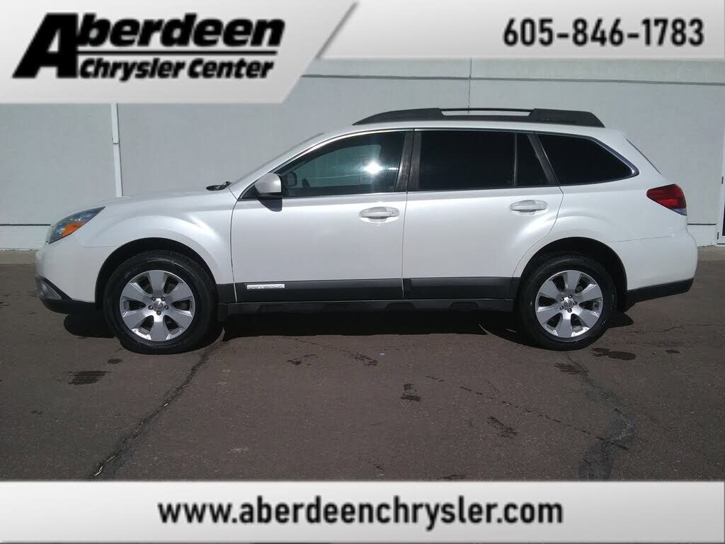 2011 SUBARU Outback