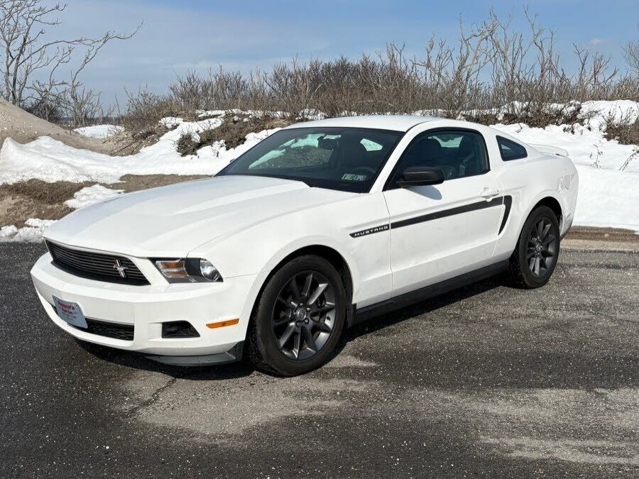 2011 FORD Mustang