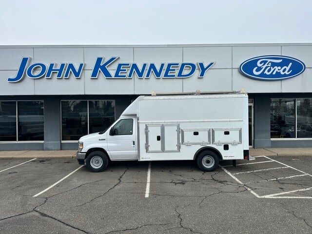 2026 FORD E-350