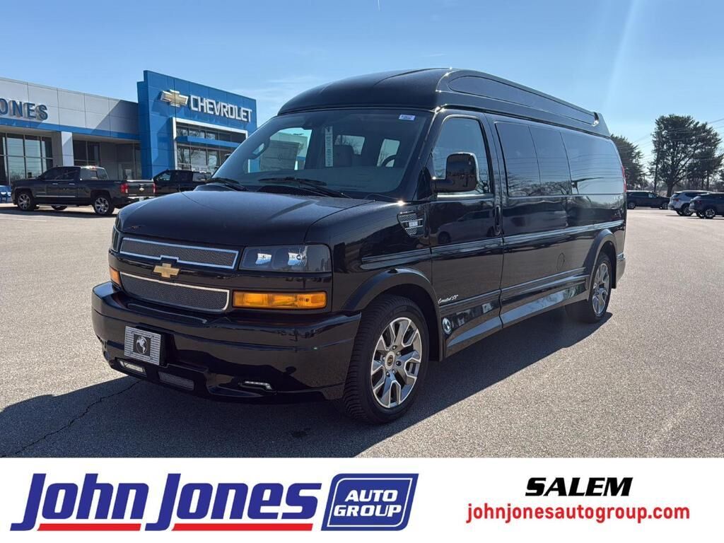 2026 CHEVROLET Express