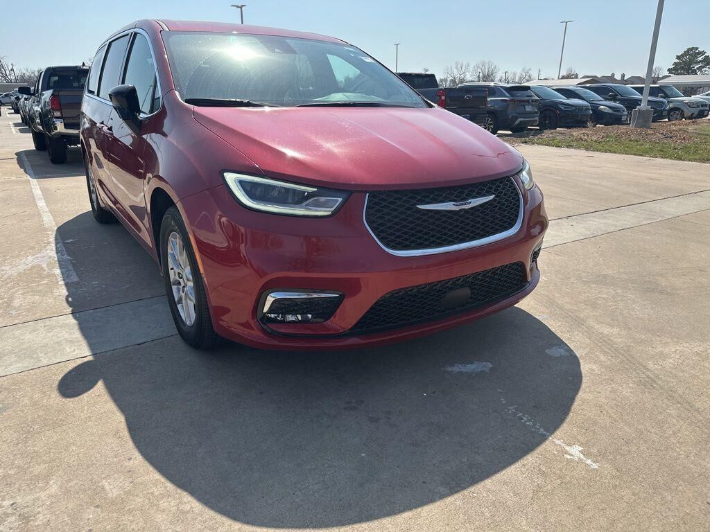 2025 CHRYSLER Pacifica