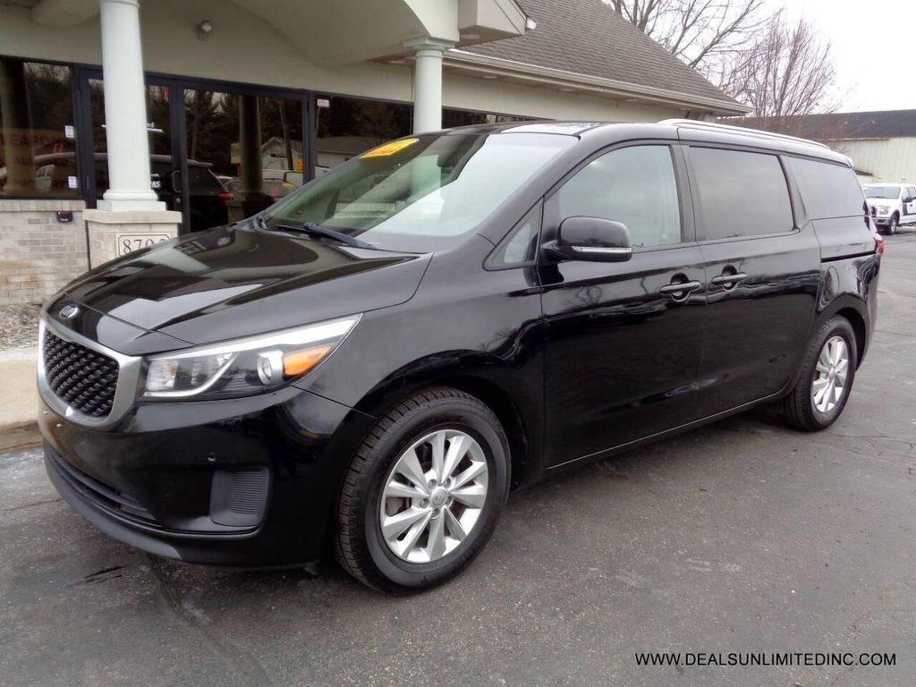 2017 KIA Sedona