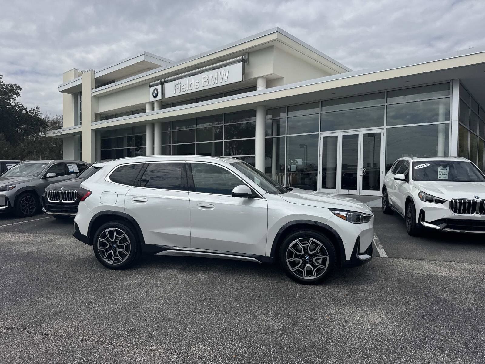 2025 BMW X1