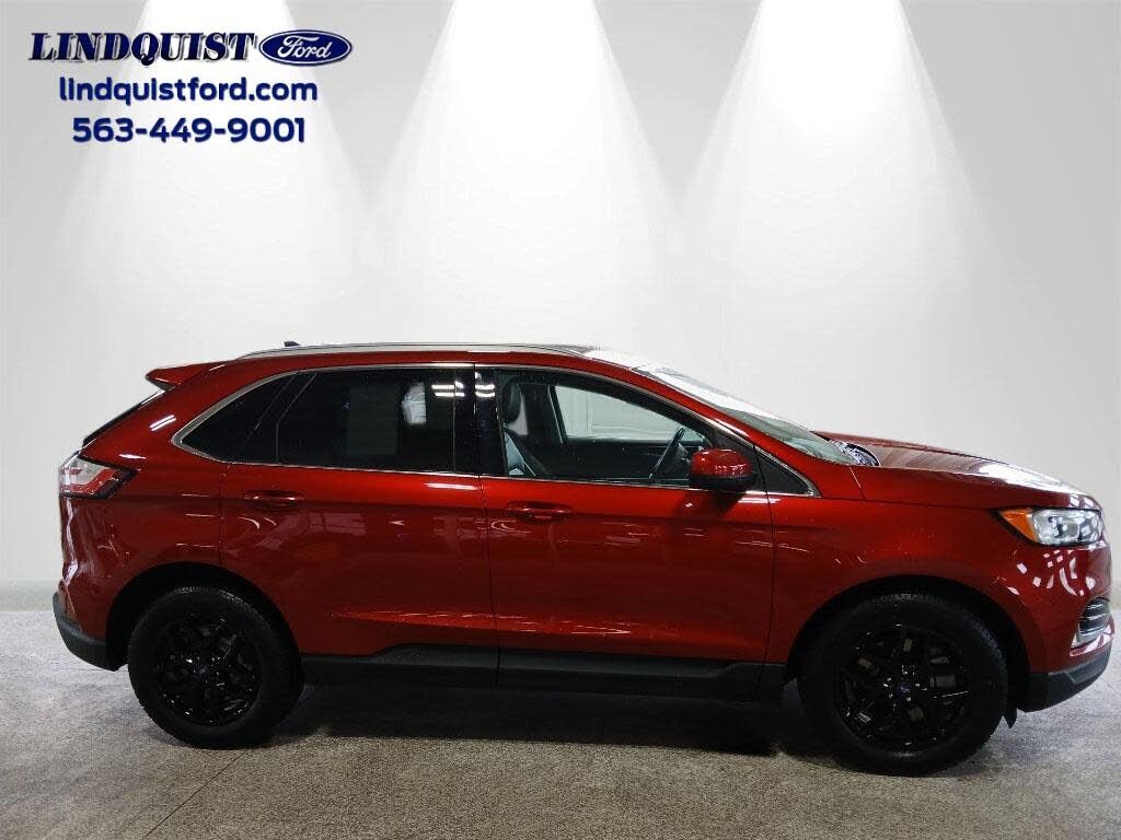 2022 FORD Edge