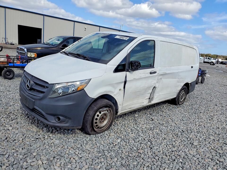 2016 MERCEDES-BENZ METRIS