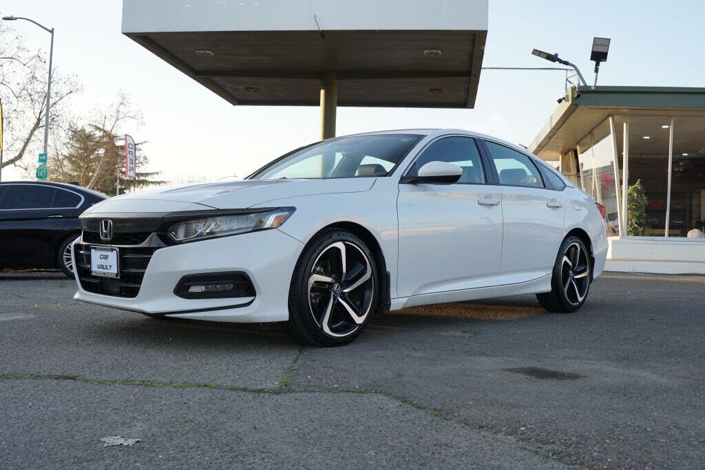 2020 HONDA Accord