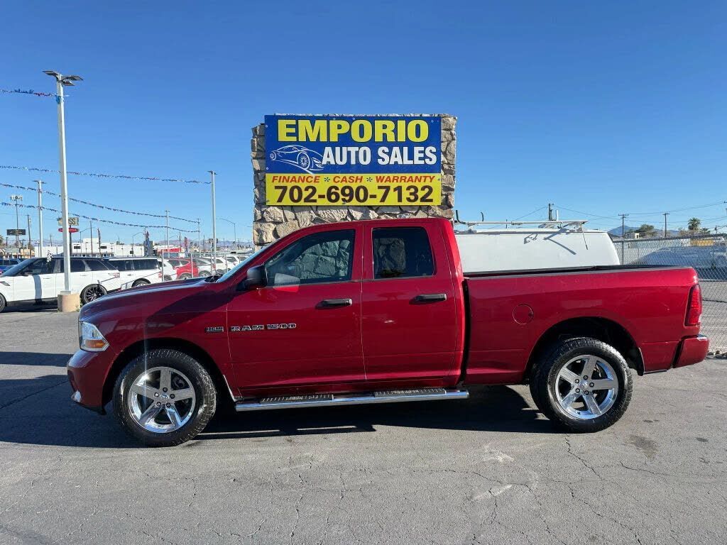 2012 DODGE Ram
