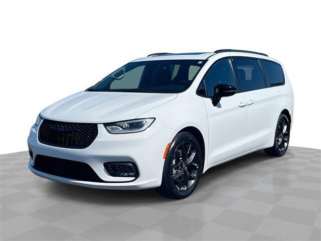 2025 CHRYSLER Pacifica