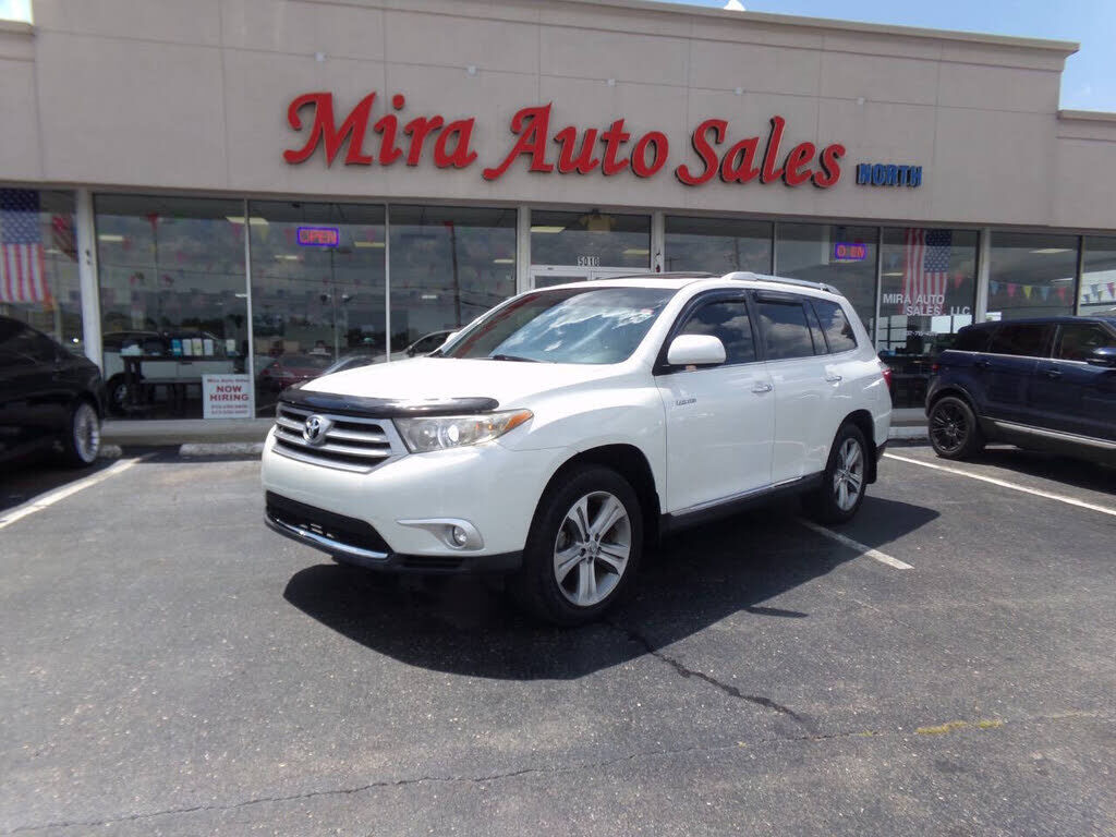 2011 TOYOTA Highlander