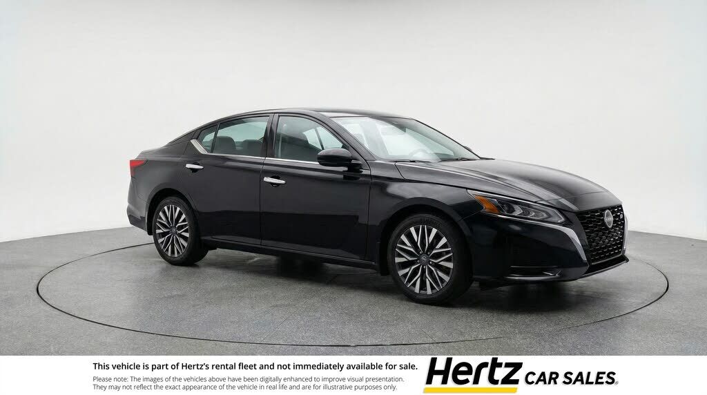 2025 NISSAN Altima