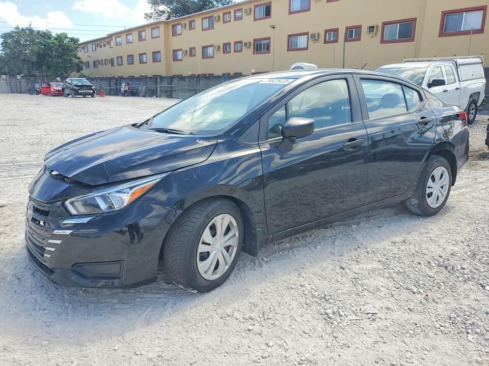 2023 NISSAN Versa