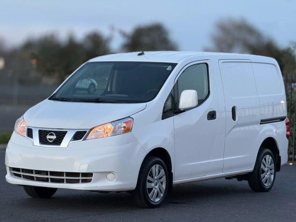 2020 NISSAN NV200