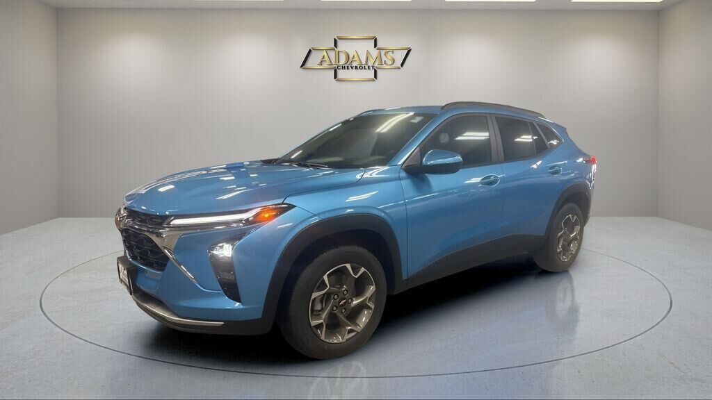 2026 CHEVROLET Trax