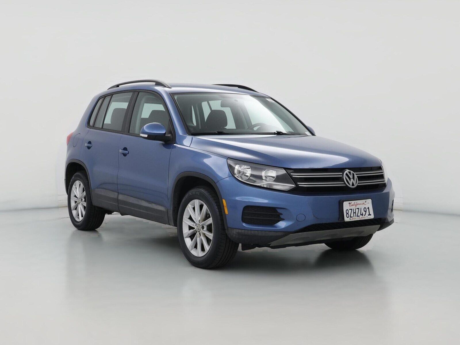 2017 VOLKSWAGEN Tiguan