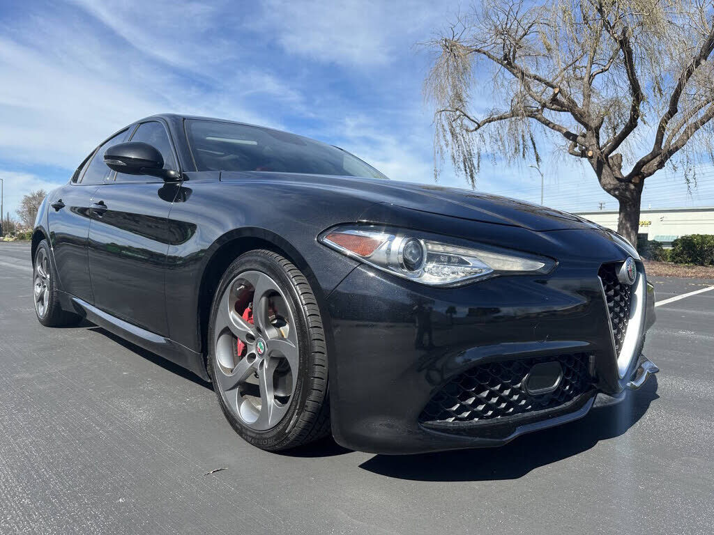 2017 ALFA ROMEO Giulia
