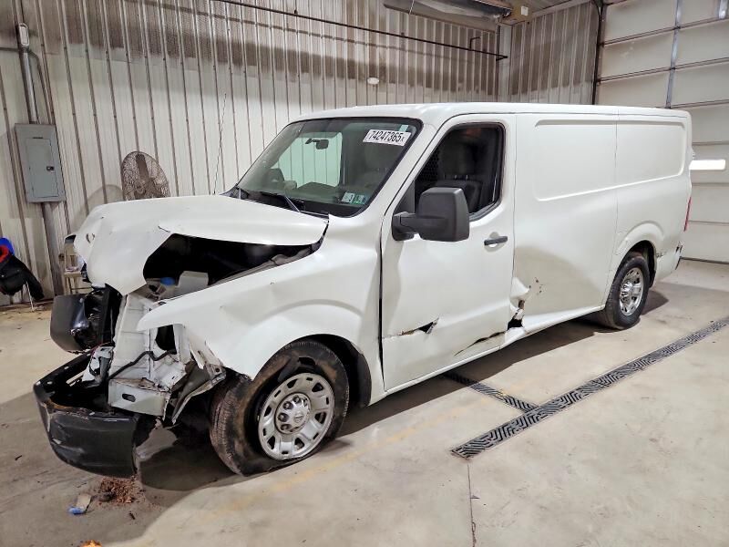 2017 Nissan NV
