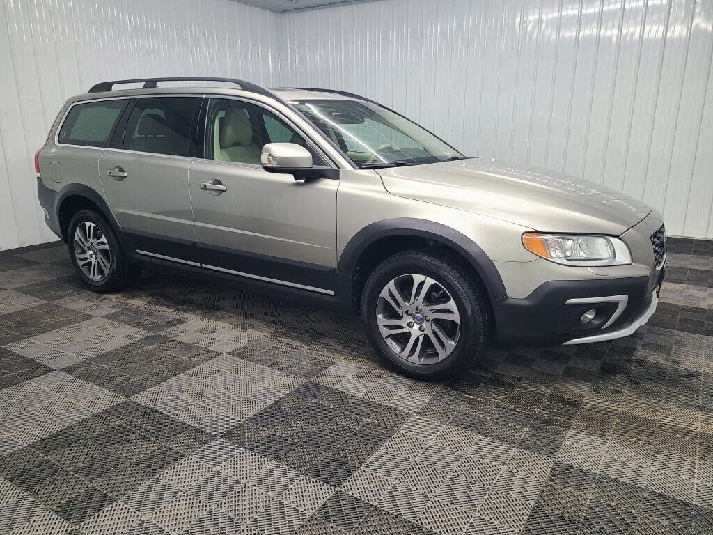 2015 VOLVO XC70