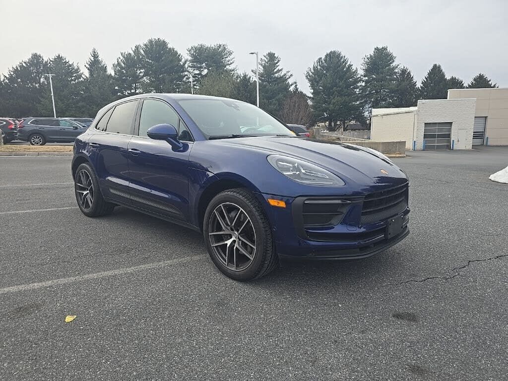 2022 PORSCHE Macan