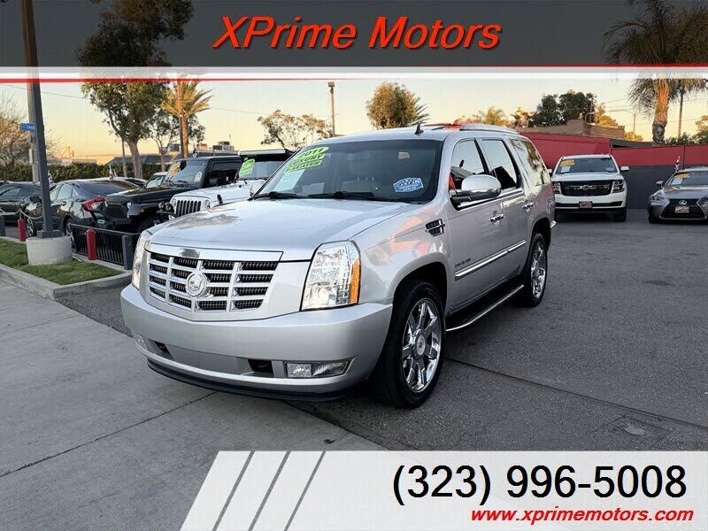 2011 CADILLAC Escalade