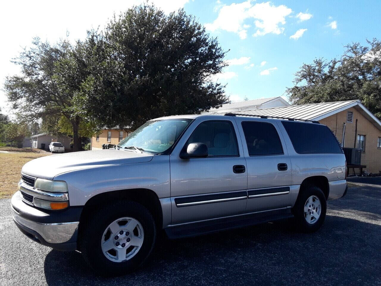 2004 CHEVROLET Suburban