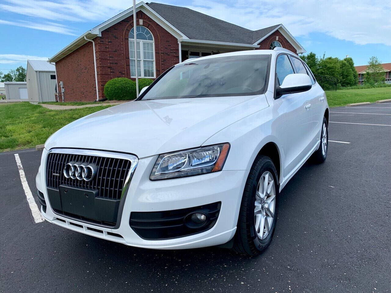 2011 AUDI Q5