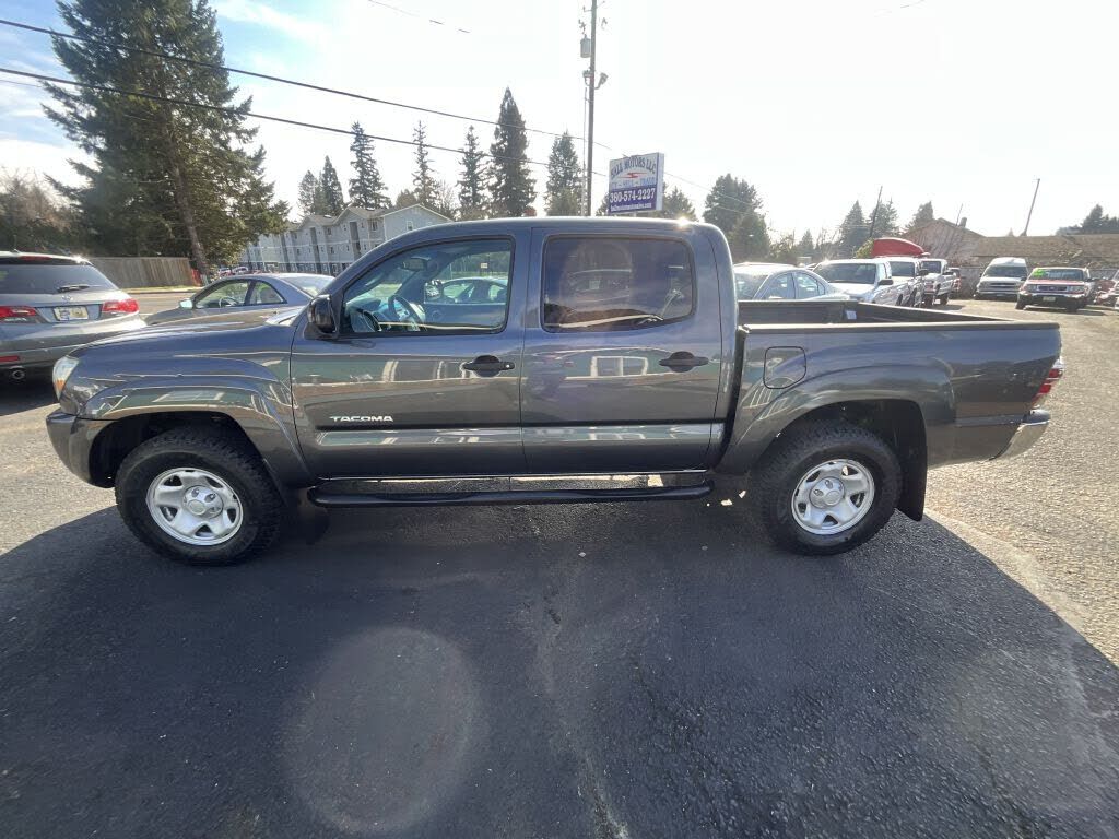 2011 TOYOTA Tacoma
