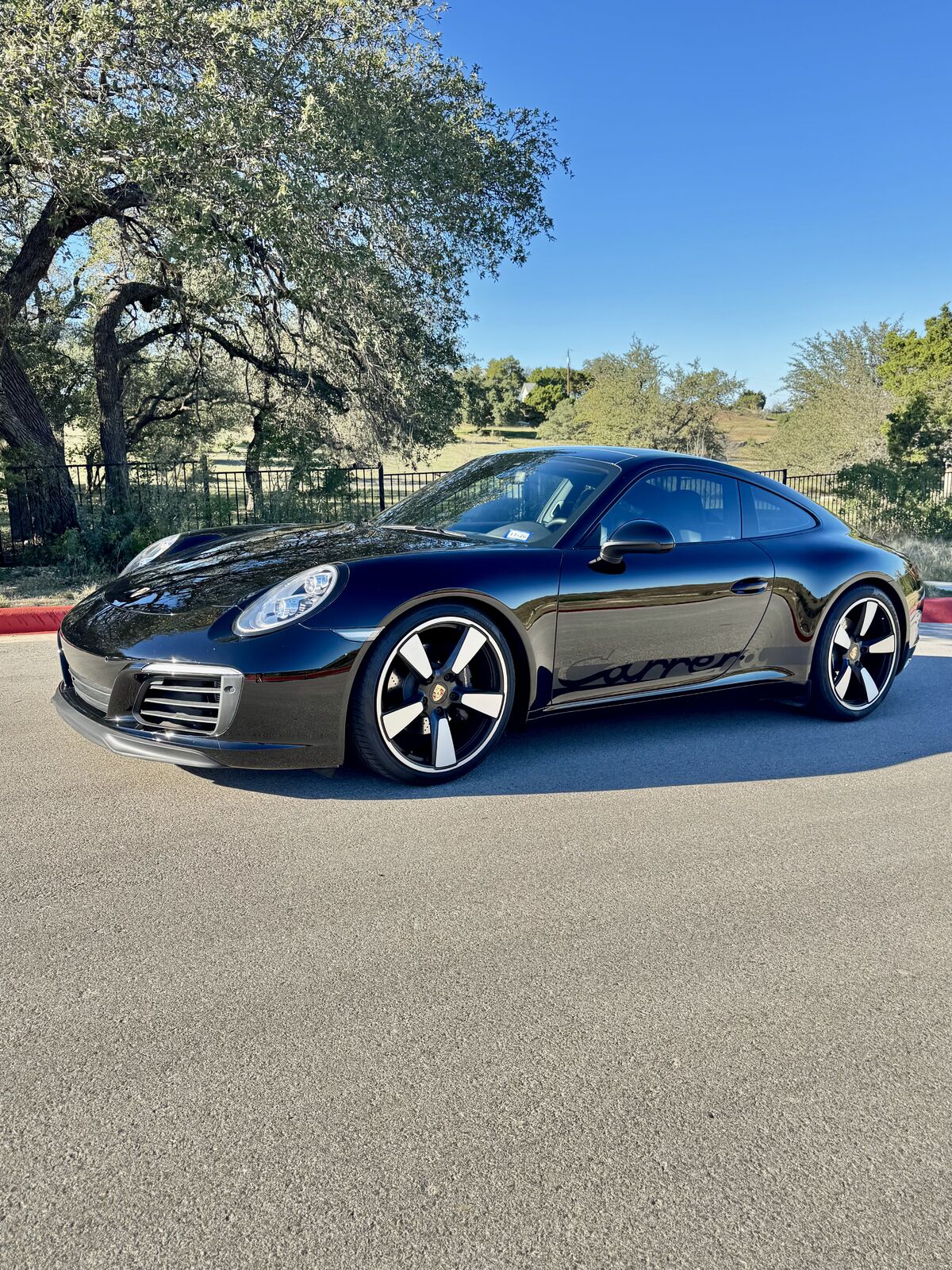 PORSCHE