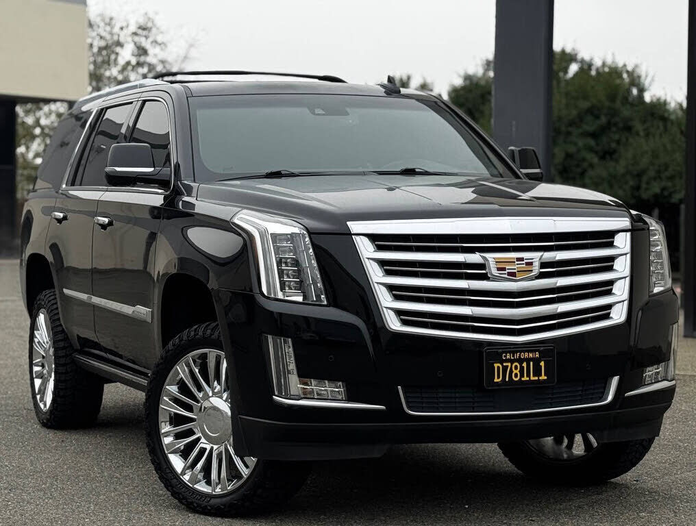 2016 CADILLAC Escalade
