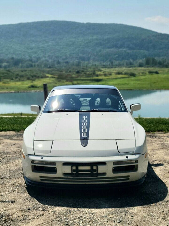 1986 PORSCHE 944