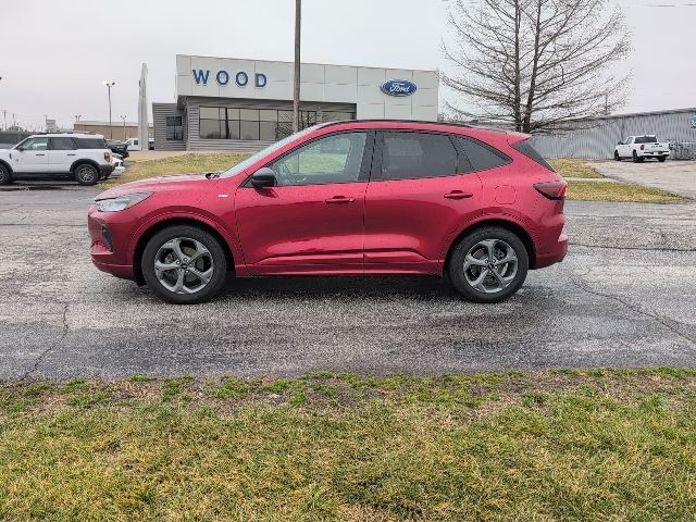 2023 FORD Escape