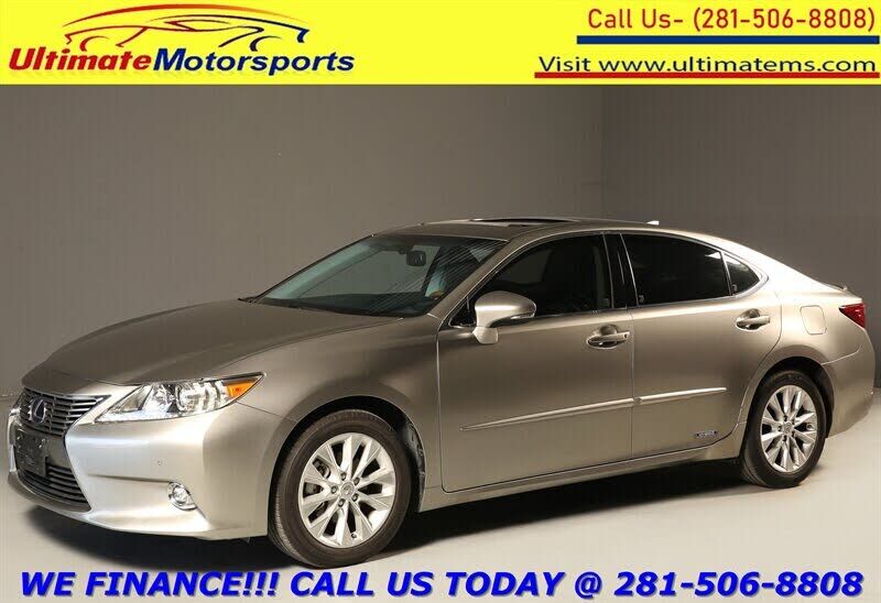 Lexus ES