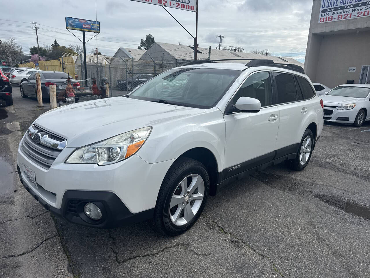 2013 SUBARU Outback