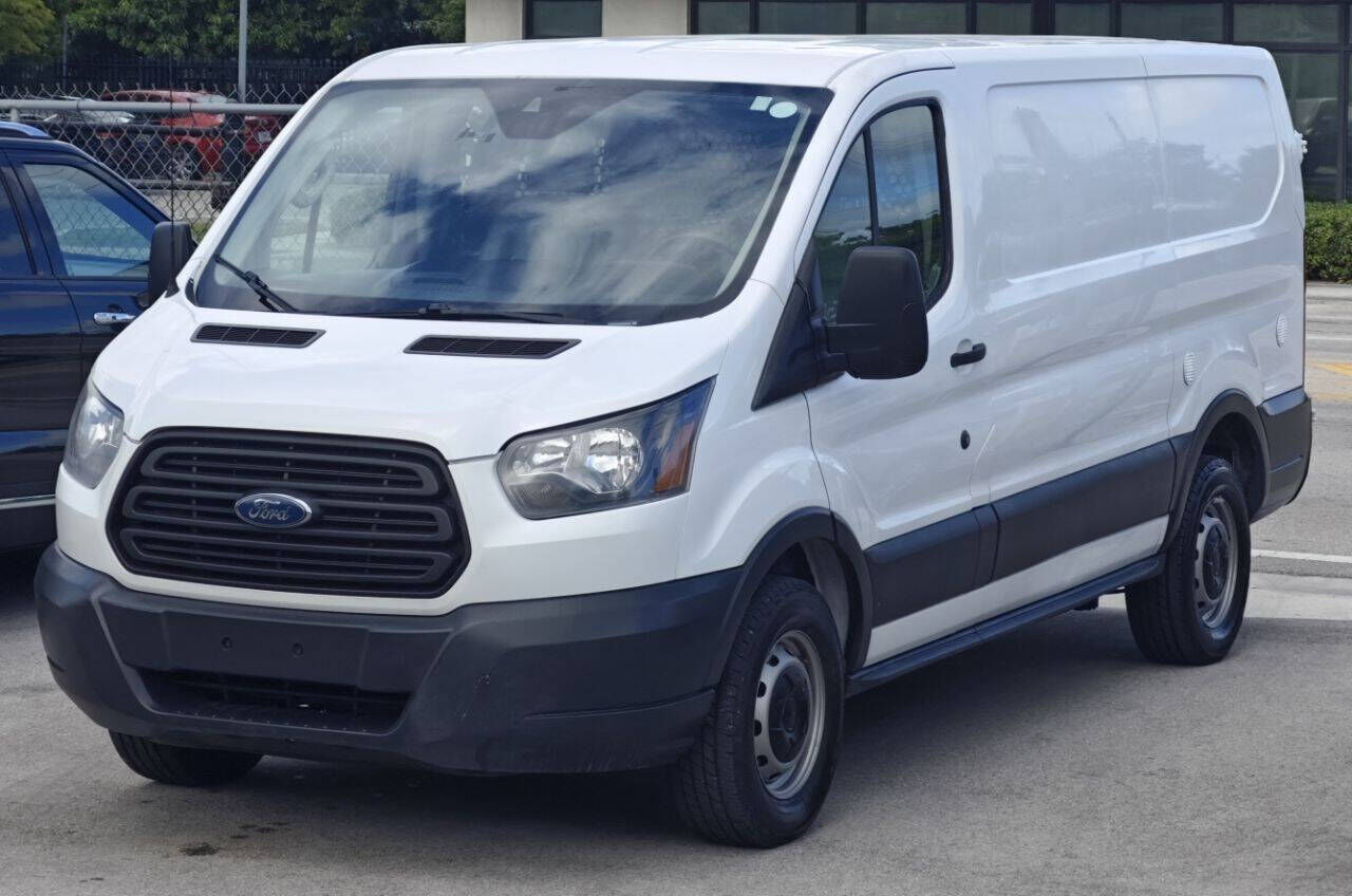 2017 FORD Transit