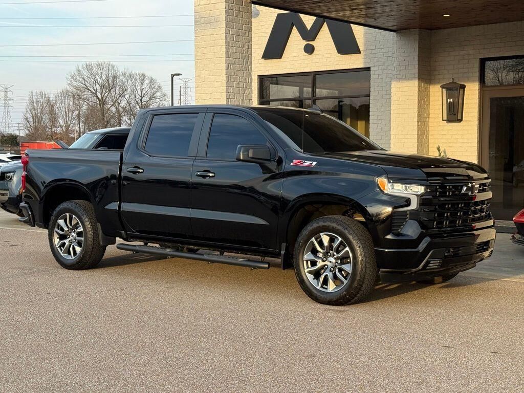 2024 CHEVROLET Silverado
